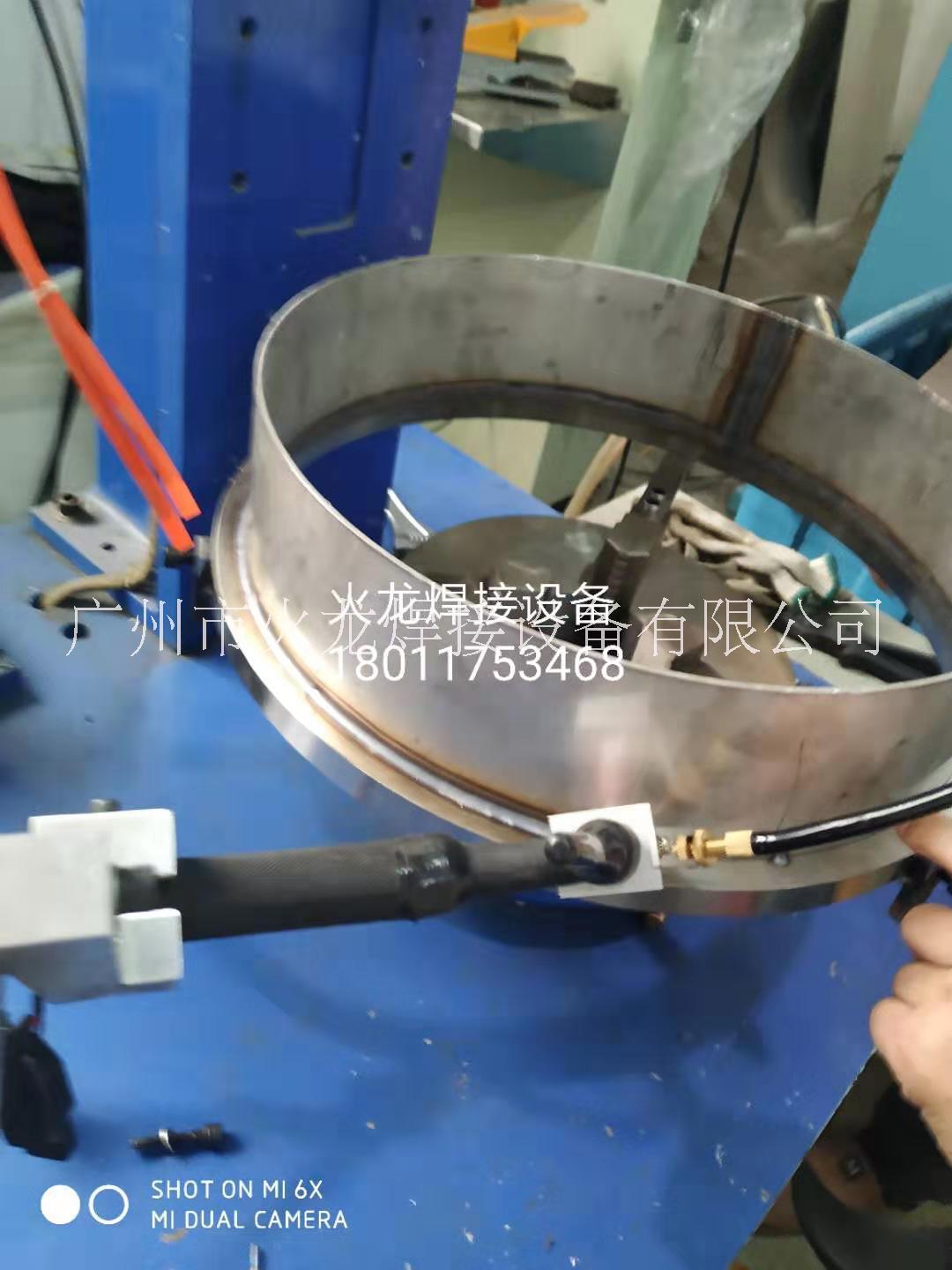 自动氩弧焊不锈钢人孔盖圆环焊机械 专用不锈钢人孔盖焊接设备图片