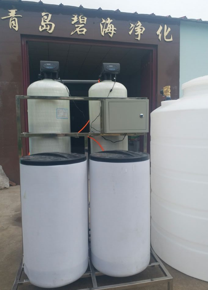 山东软化水设备厂家，全自动软化水处理，锅炉软化水设备图片