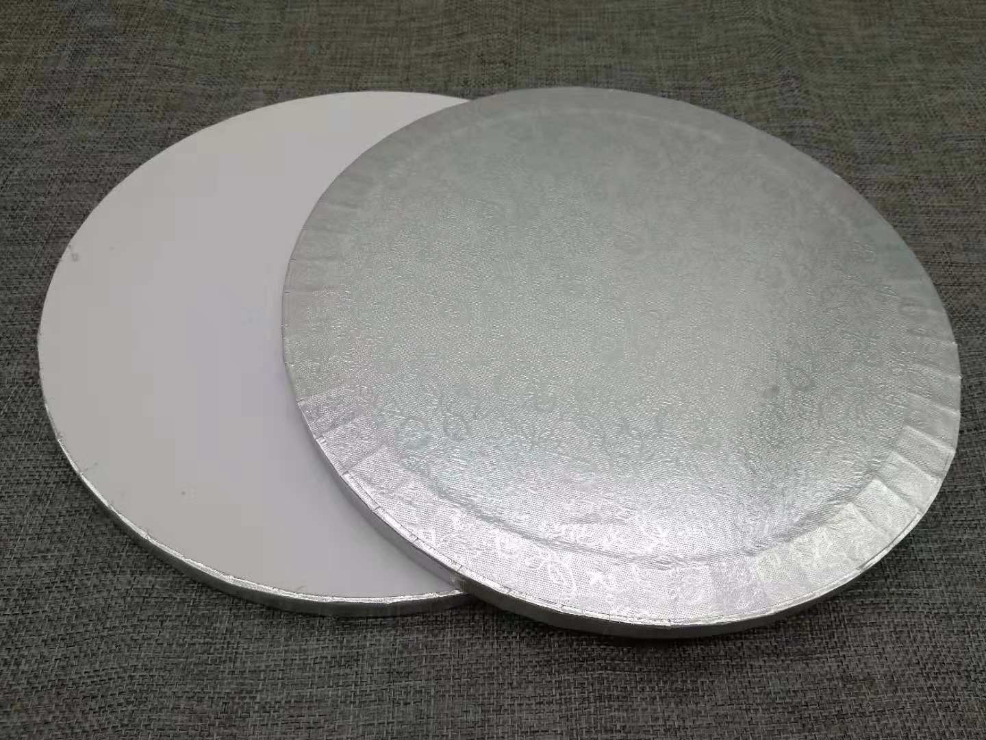 蛋糕慕斯底托垫银色圆方形白卡蛋糕纸托板瓦楞纸板托加厚图片