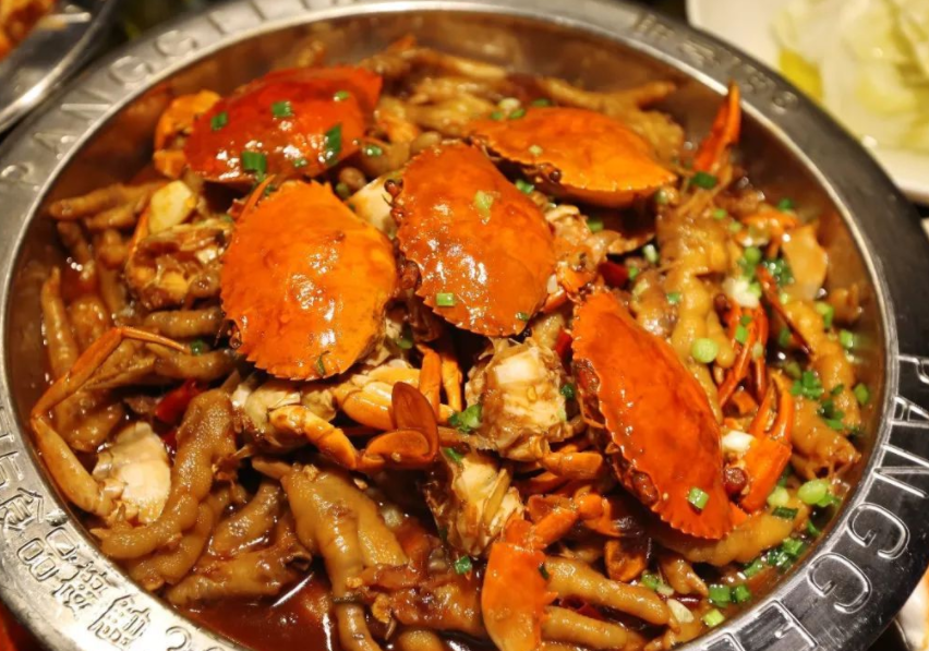 肉蟹煲长沙特色菜大闸蟹香辣肉蟹煲做法