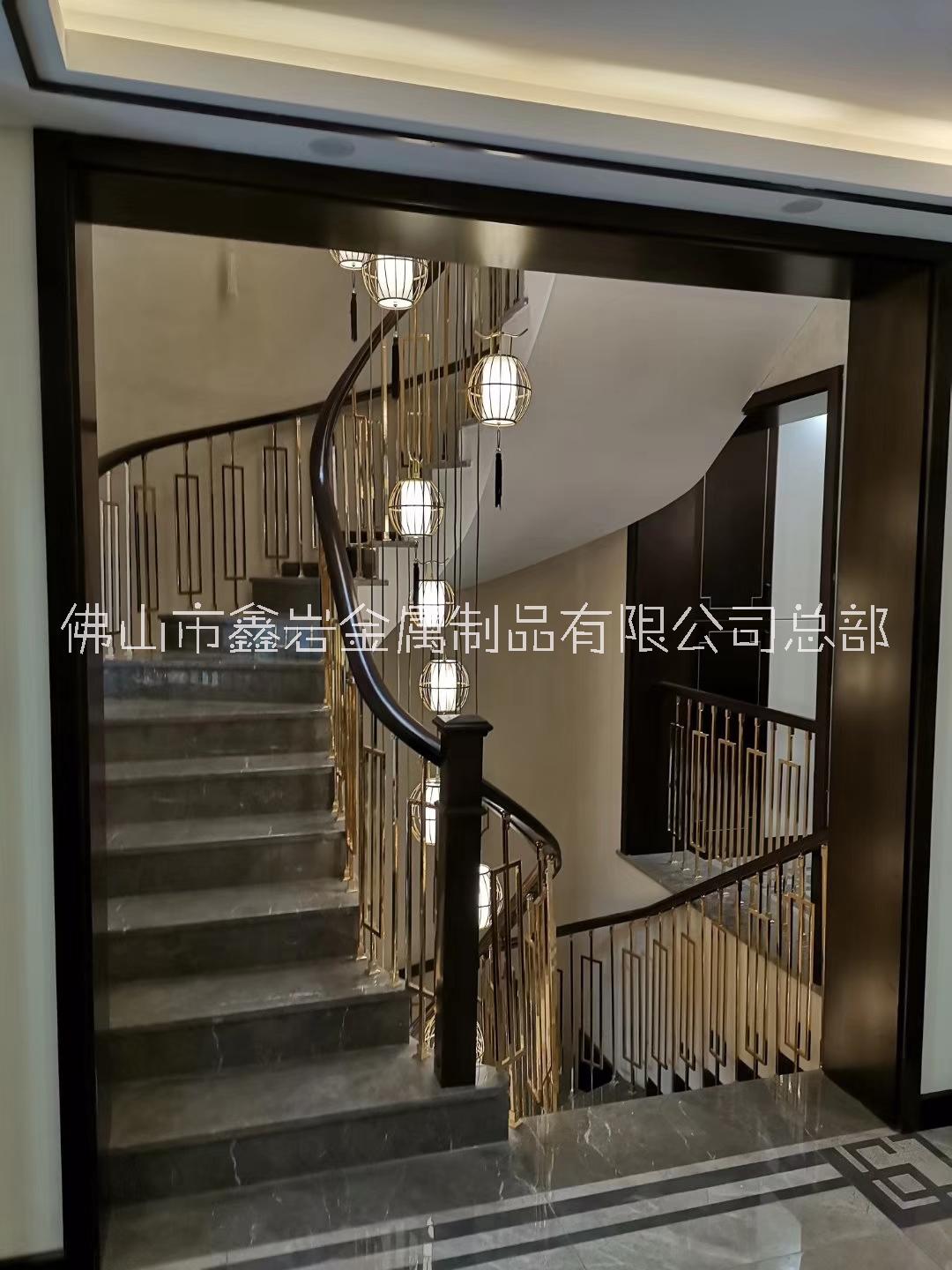 佛山市复古楼梯如何搭配扶手才能提高颜值厂家复古楼梯如何搭配扶手才能提高颜值