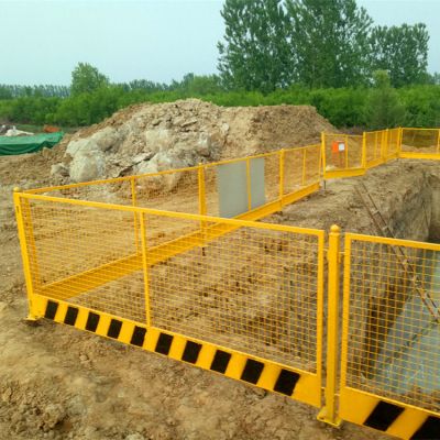 基坑临边护栏 专业定制工地施工基坑护栏  广州基坑临边护栏厂家
