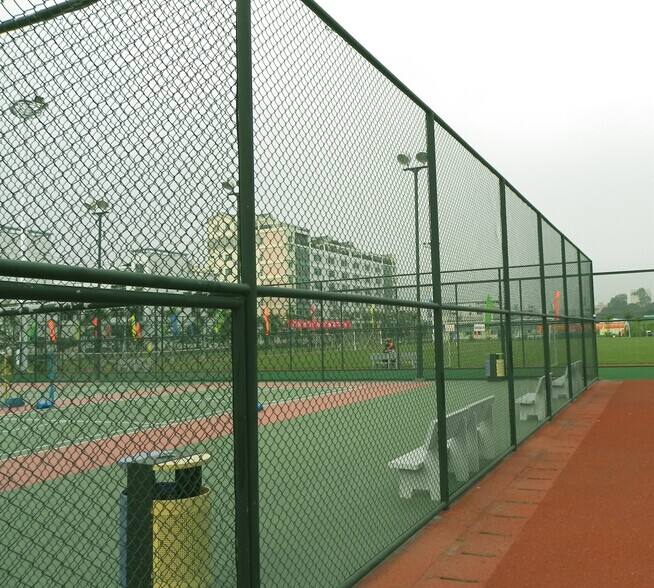 佛山市高尔夫球场围网球场围网体育场厂家广州高尔夫球场围网球场围网体育场围网不锈钢网