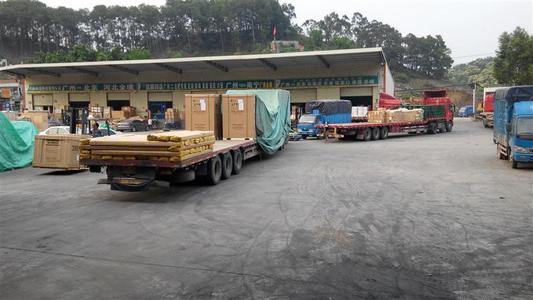 深圳工厂搬迁物流公司 专线运输 整车零担     深圳至上海货物运输图片
