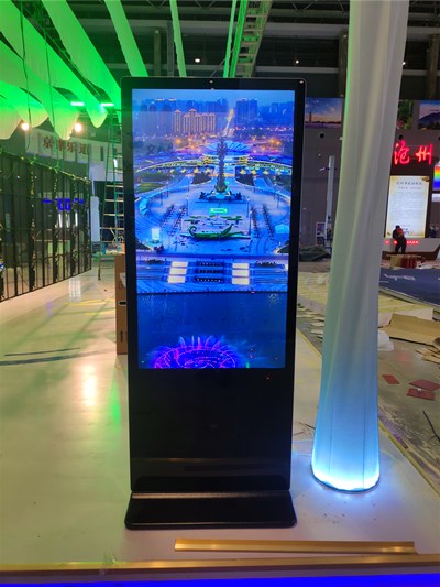 出租电视 立式电视机 触摸屏 会展会议电视 拼接屏 智能机器人 点歌机图片