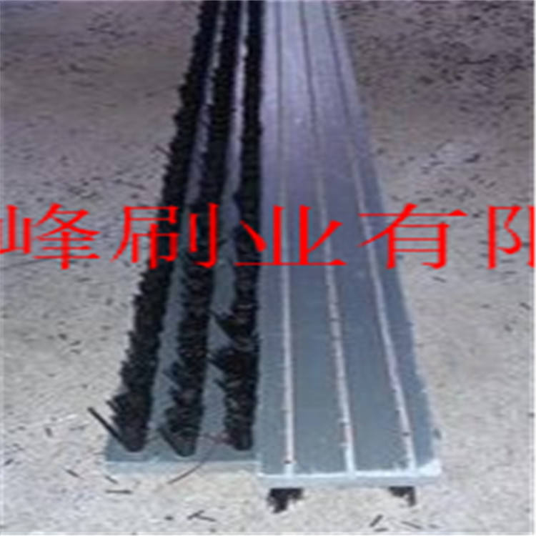 安庆市工业毛刷条厂家砖机木板PVC/ PP条刷/工业毛刷条/耐高温耐磨条刷 尼龙丝条刷包邮