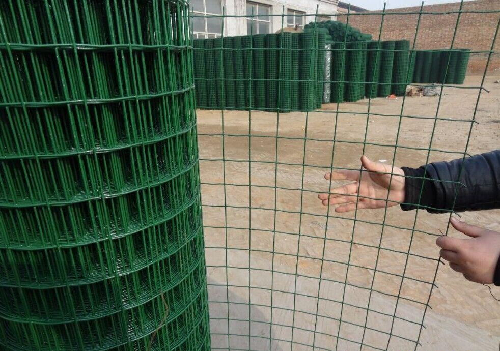 武汉市果园防护包塑铁丝网 公路防护隔离厂家果园防护包塑铁丝网 公路防护隔离网 农场养殖荷兰网 包安装可现场指导