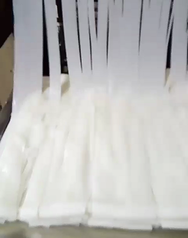 自动叠粉机生产厂家 自动叠粉机哪家好  广西自动叠粉机