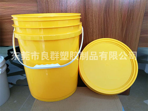 厂家直销饲料桶 饲料桶批发价格 优质塑料桶供应