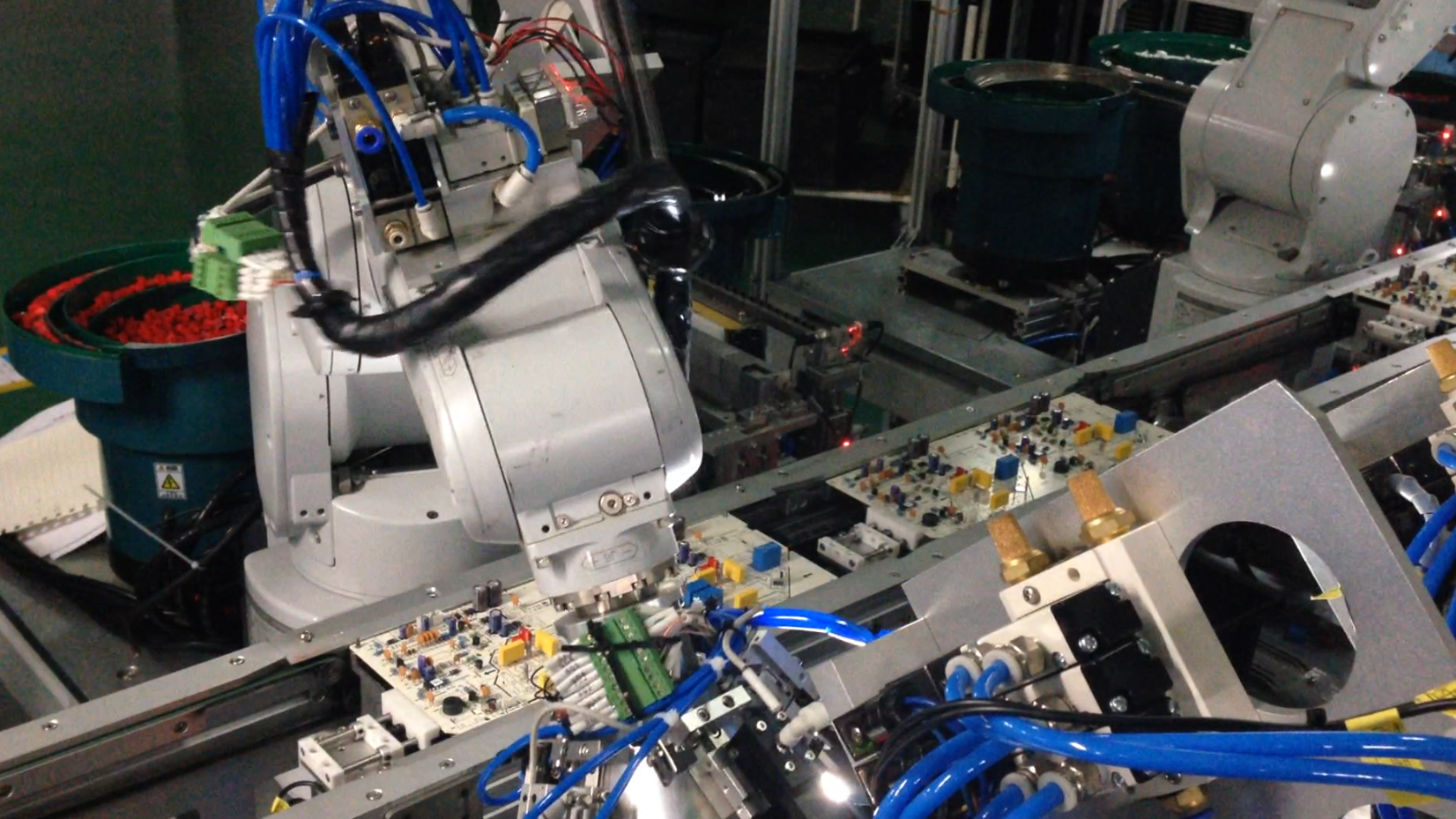 青岛自动化设备 电子装配机器人 青岛做自动化好的公司