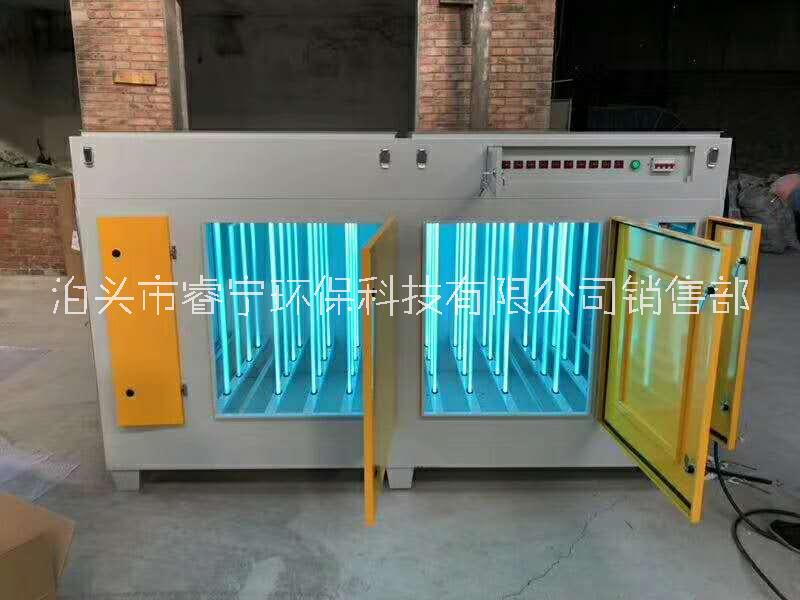 辽宁省光氧净化器，活性炭吸附箱 光氧净化器活性炭吸附箱，图片
