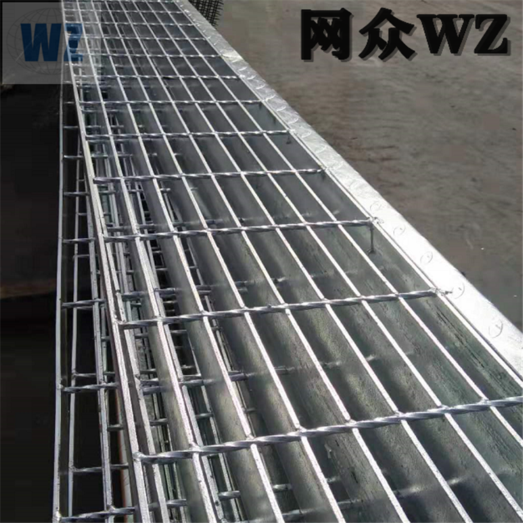 江西踏步板 镀锌楼梯踏步板 钢结构踏步板 网众工厂定制图片