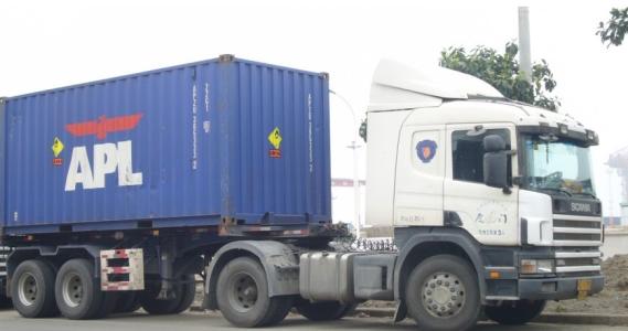 上海嘉兴至阿坝危险品运输 整车零担物流运输服务公司 上海到阿坝货运专线