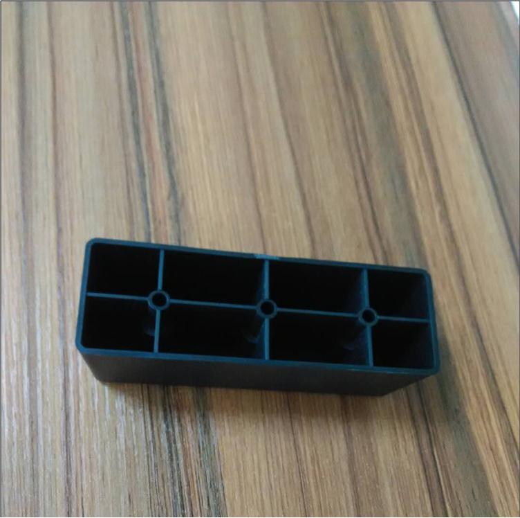 东莞供应一字型黑色塑胶沙发脚 PP环保材质长方形沙发脚脚垫批发 一字型沙发脚图片