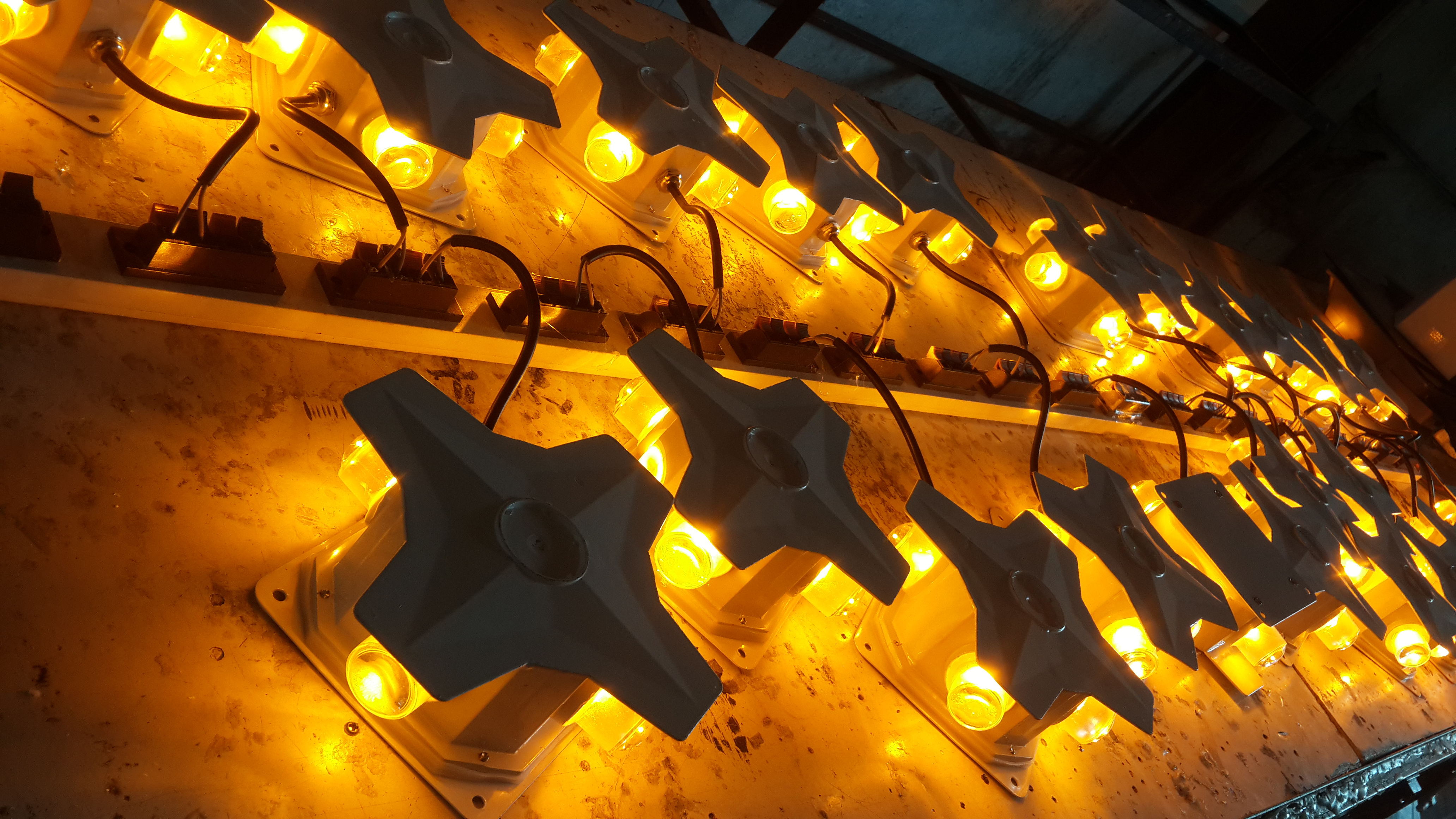 广东led十字星光灯价格 户外防水壁灯外墙装饰工程灯七彩星光灯 LED灯厂家