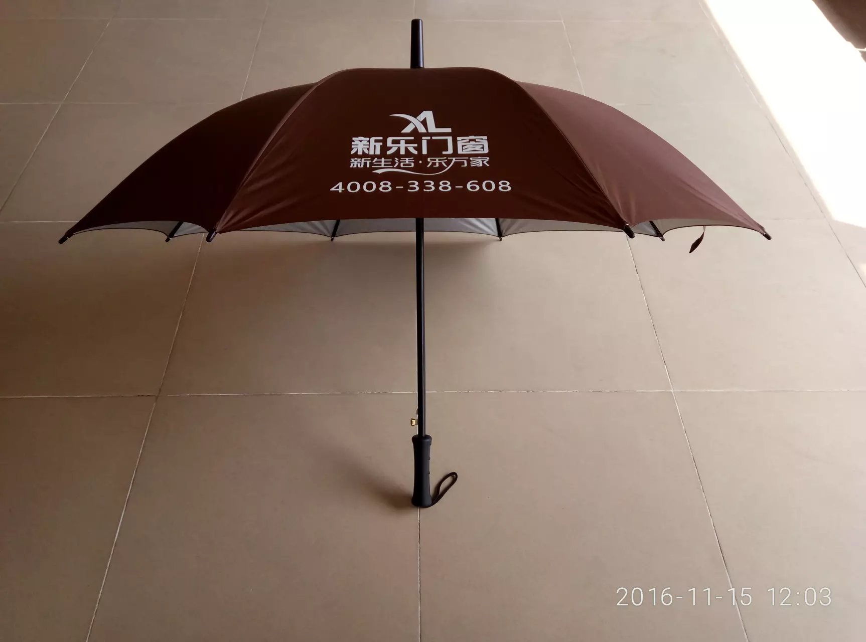 深圳雨伞厂家直销23寸广告伞图片