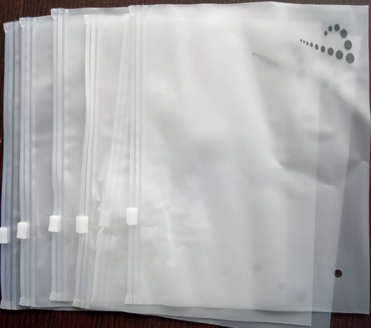 东莞市贴骨袋厂家优质贴骨袋 自封袋 塑料袋 高 级服装包装袋厂价直销