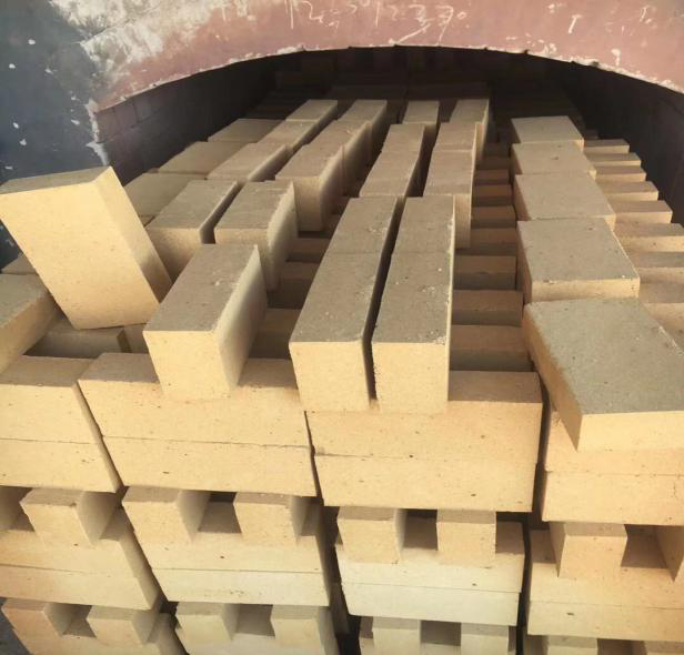 二级高铝砖价厂家 铝含量大于65耐火砖 耐高温1450℃窑炉内衬耐磨耐火材料