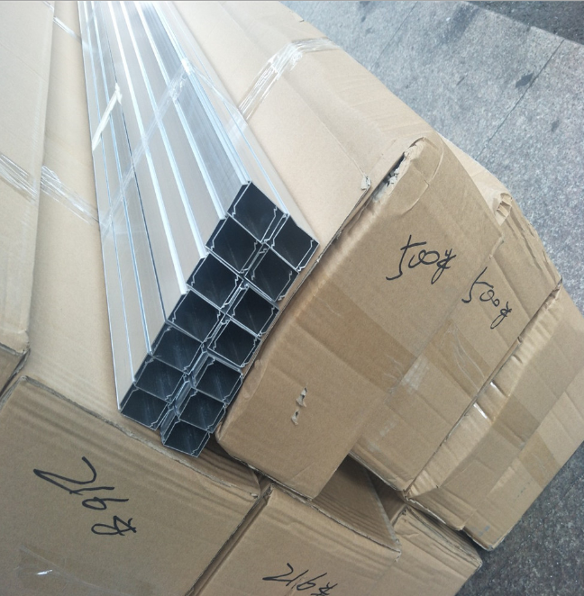 上海优质木纹铝方管哪里有 50*200*2.0/3.0 空心型材铝管 松江翔奋现货