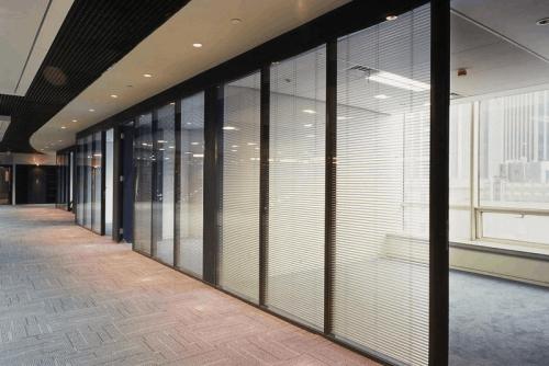 厦门双层透明玻璃隔断墙公司 免费上门测量 玻璃隔断定做电话 双层透明玻璃隔断墙公司
