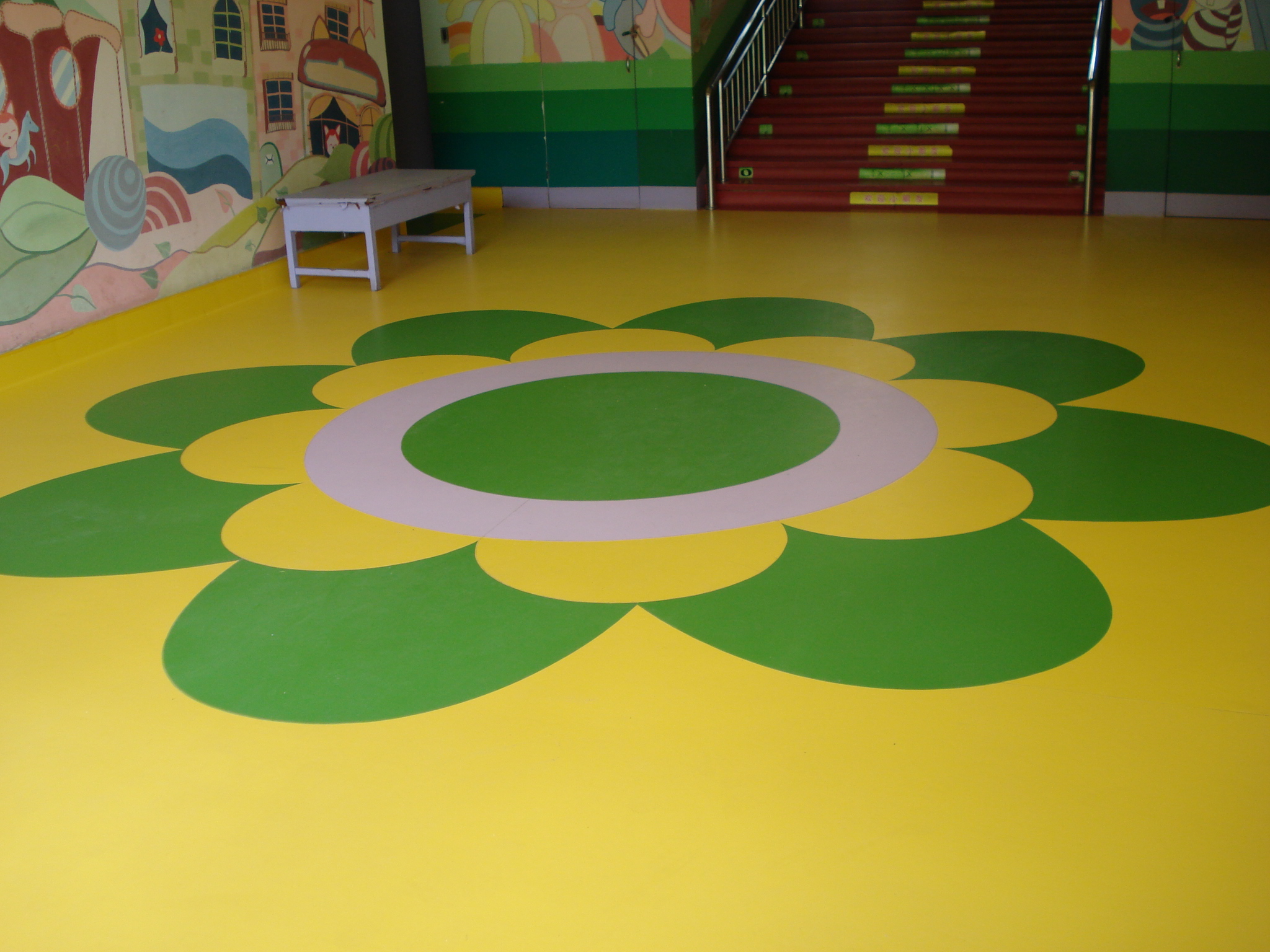 幼儿园纯色地板批发