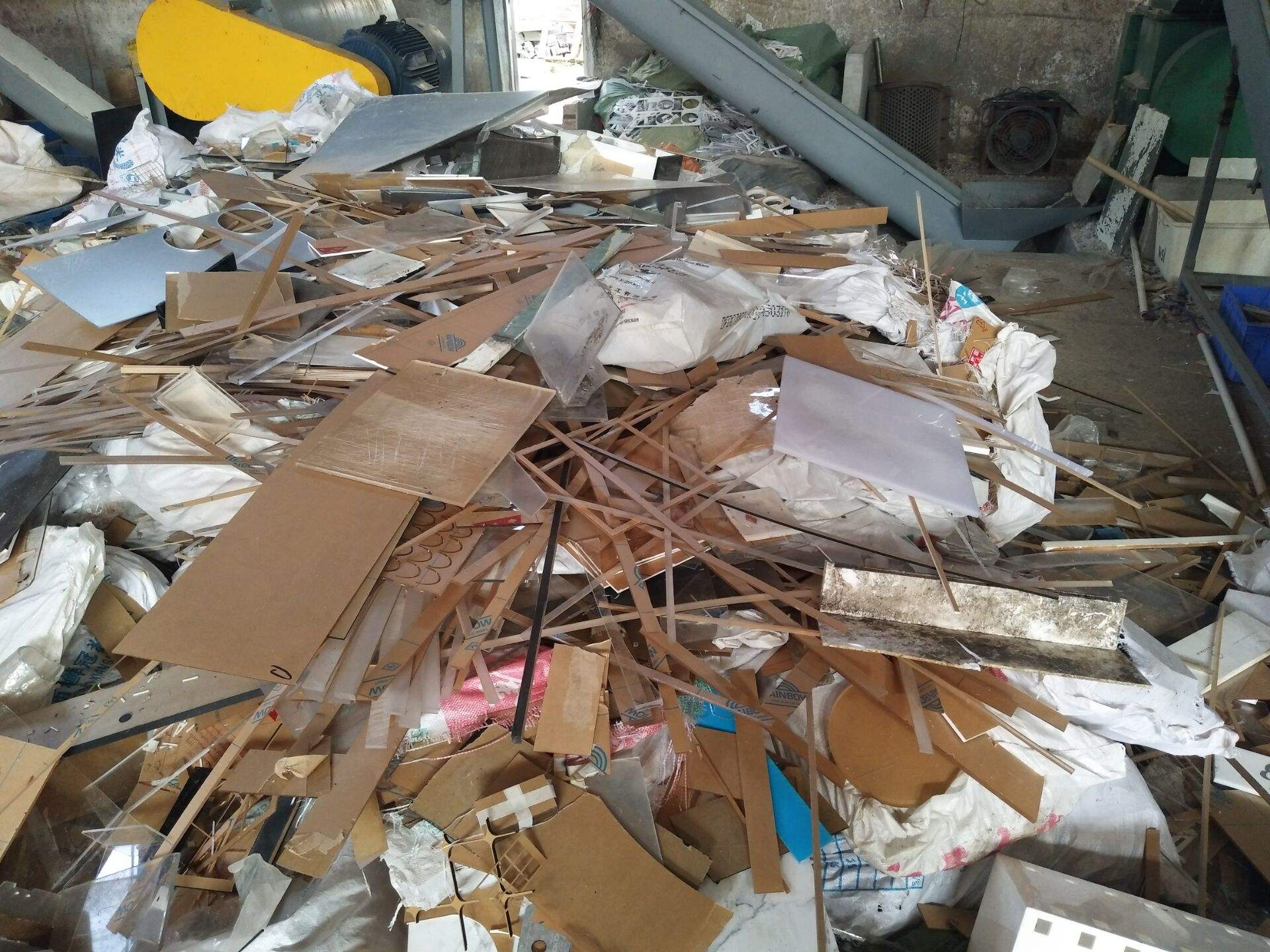 惠州市石龙镇亚克力废料回收厂家