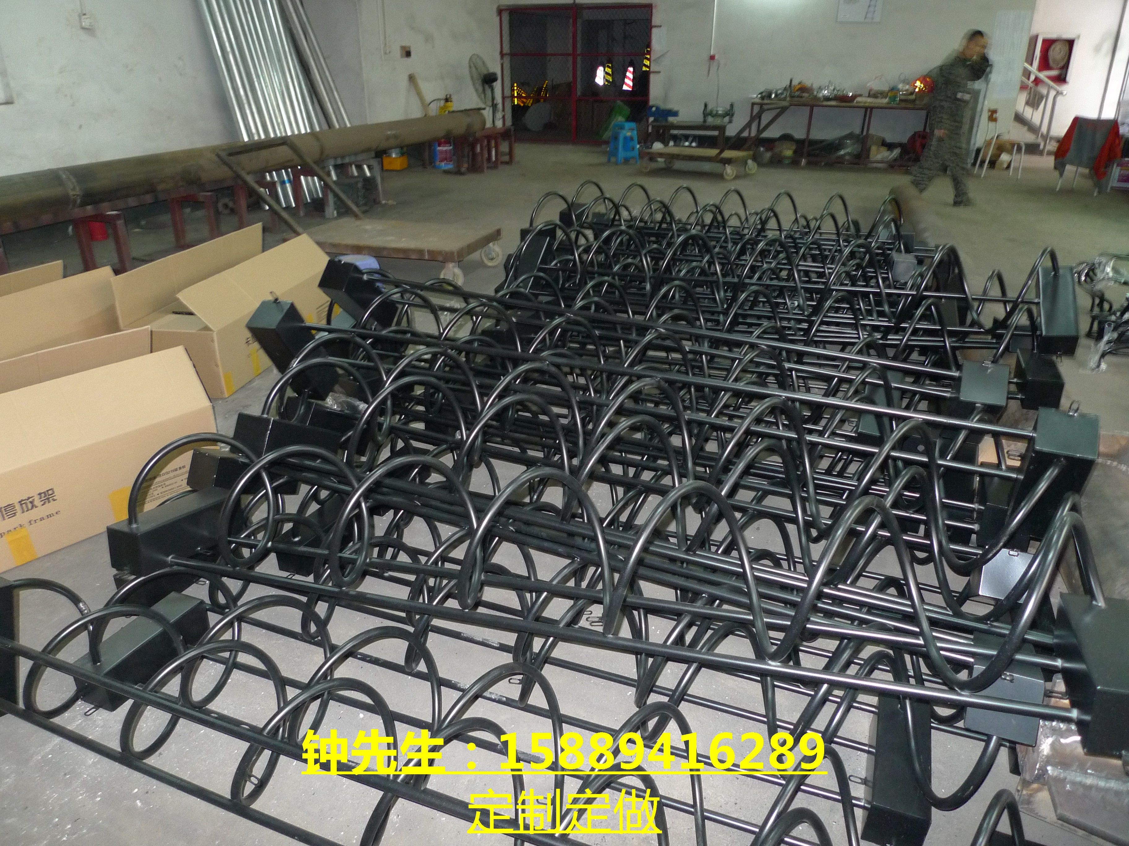 深圳厂家直销碳素钢自行车停车架电动单车停车架碳素钢电动车存放架