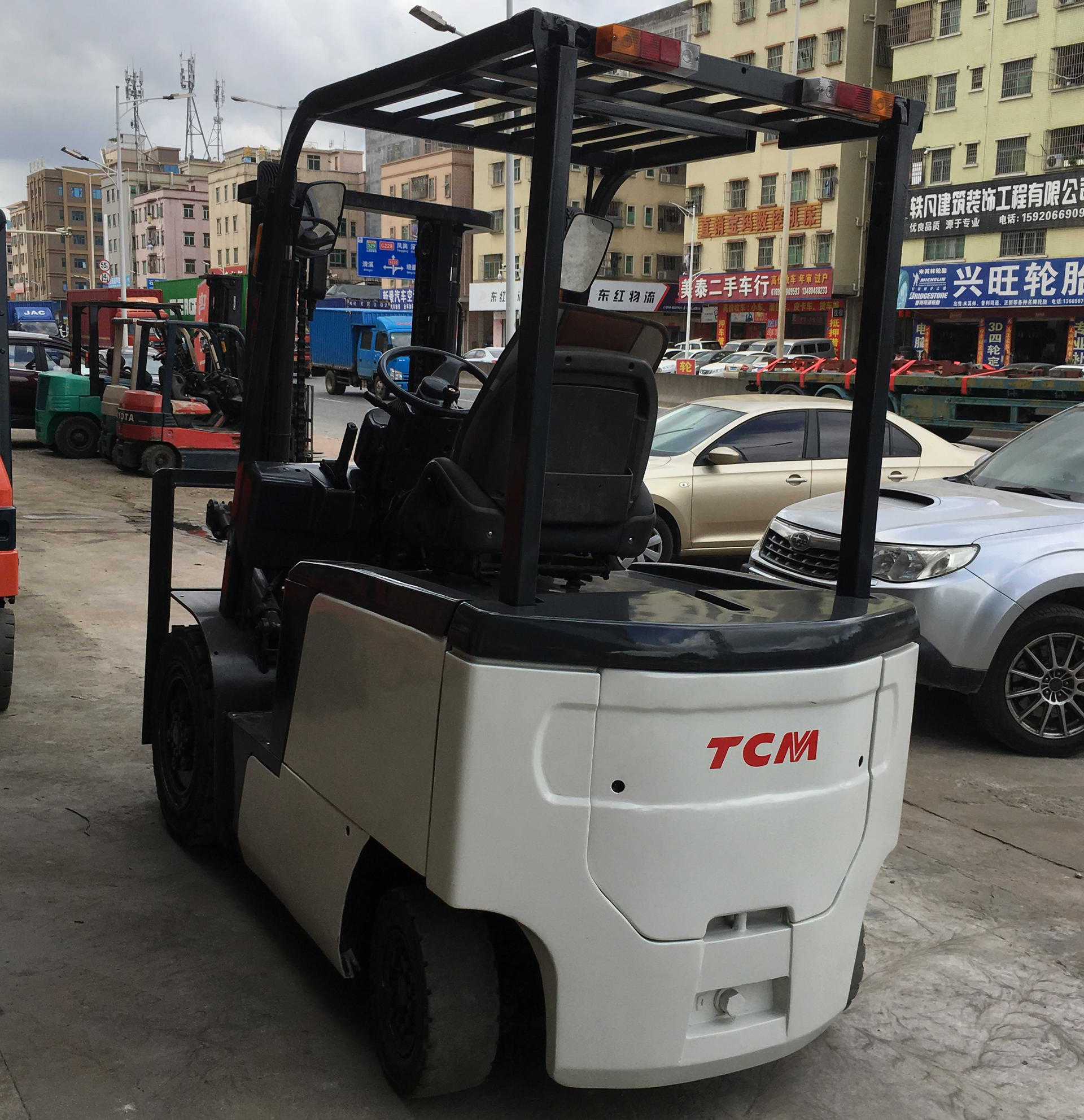 东莞二手3吨TCM平衡重电动叉车出售图片