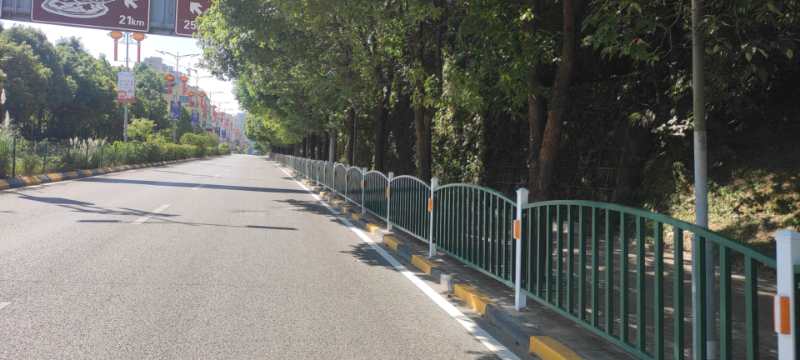 贵阳斯达特销售 市政道路护栏 路政 道路护栏 公路隔离护栏 厂家推荐图片