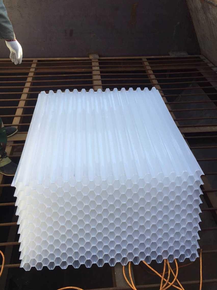 郑州市塑料填料 六角蜂窝斜管填料厂家
