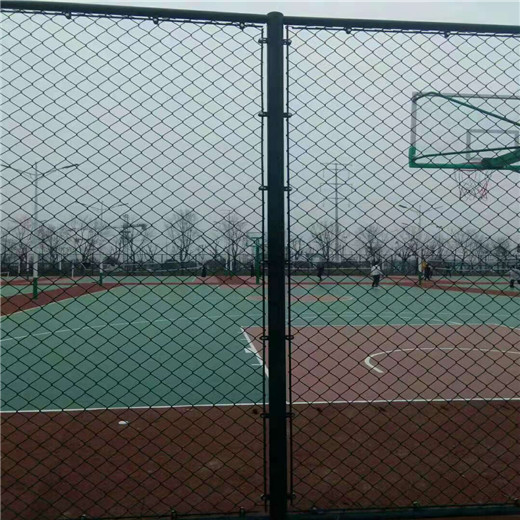 框架篮球场围网 绿色足球场围网 框架篮球场围网 绿色足球场围网 学校网球场围网厂