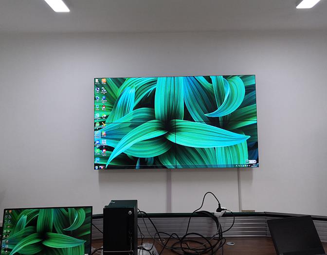 室内会议屏 LCD液晶显示屏 小间距显示屏 广告一体机 会议显示屏定制 室内会议屏图片