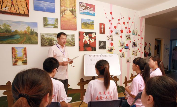 济南市浮雕壁画培训厂家浮雕壁画培训 浪漫满屋墙绘培训才是真正的墙绘创业实战培训