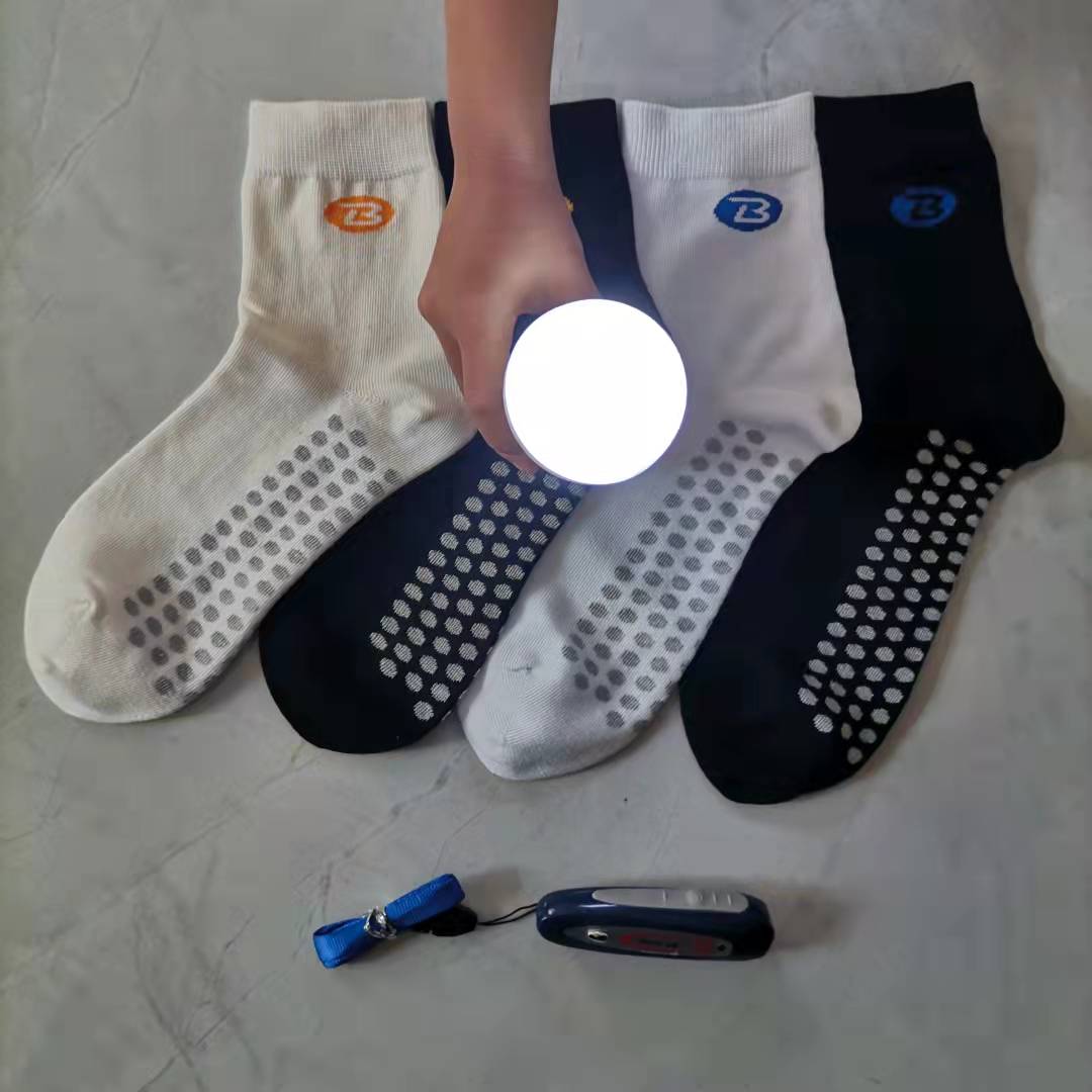 银纤维导电袜新款上市 可以亮灯的袜子 自发热袜子