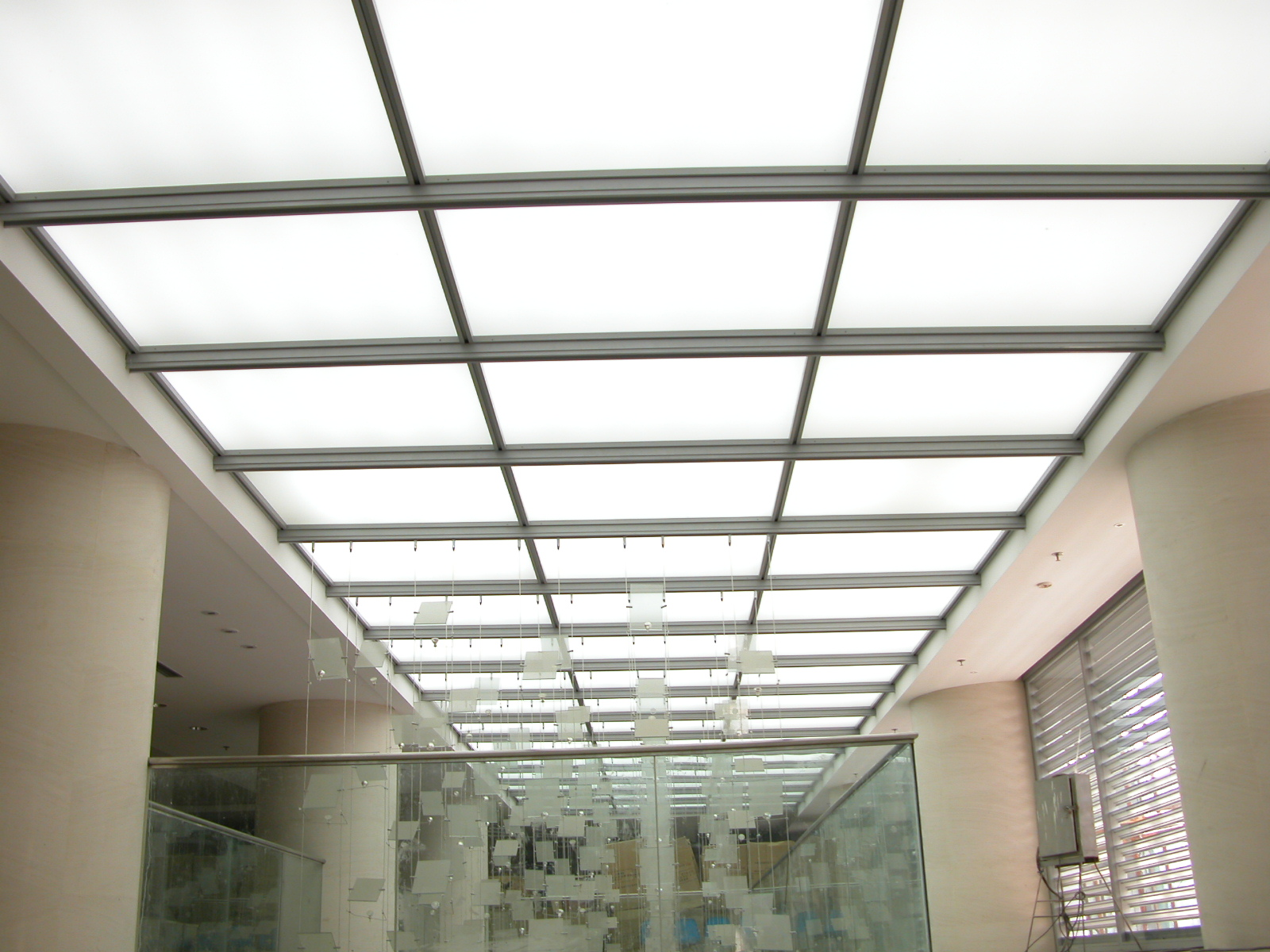 规格板软膜天花吊顶材料 环保透光膜装饰 环保阻燃吊顶材料图片