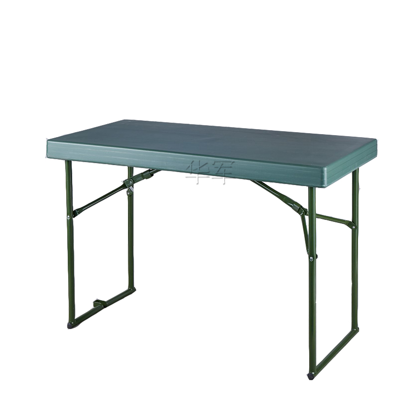 军绿色野营吹塑桌 多功能折叠桌批发