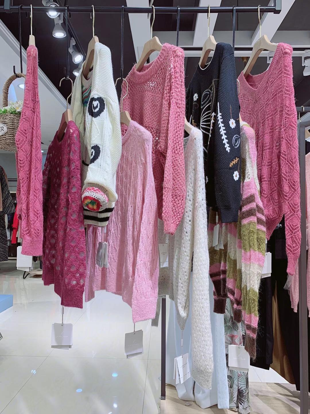 拉曼迪尔毛衣系列2021冬品牌女装折扣店一折批发货源