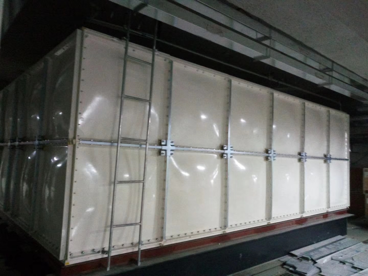 SMC玻璃钢水箱-消防高位水箱现场安装