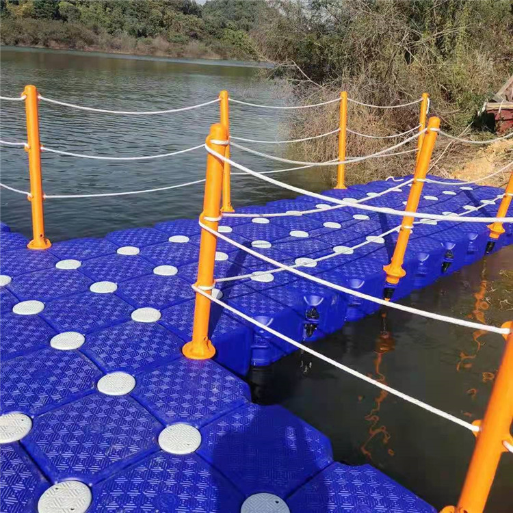塑料浮筒摩托艇泊位浮动码头 水上舞台浮桥 钓鱼浮台浮筒