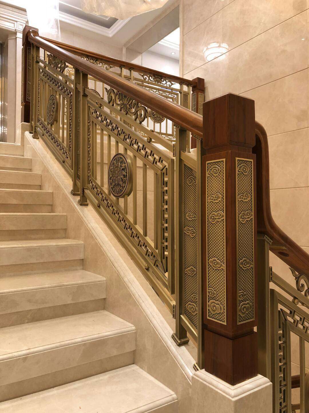 佛山市中式别墅楼梯铜护栏 楼梯设计图纸厂家中式别墅楼梯铜护栏 楼梯设计图纸