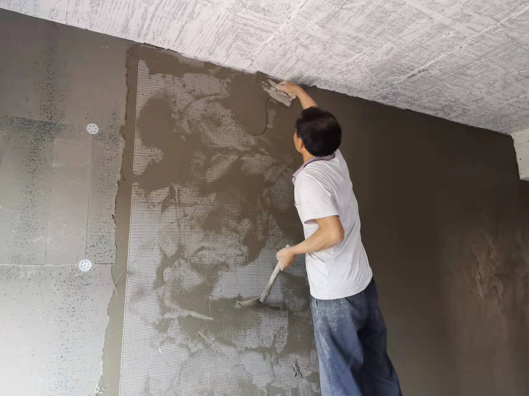 内墙保温施工过程  水泥基酚醛板  房屋改造//西晒//图片