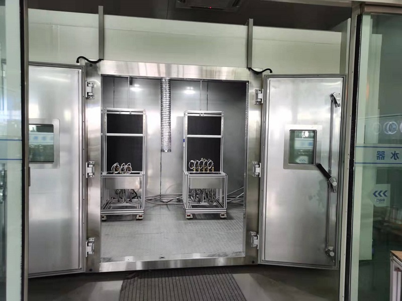 新能源电池高低温循环试验箱  燃气热水器空调冰箱高低温性能综合试验舱图片