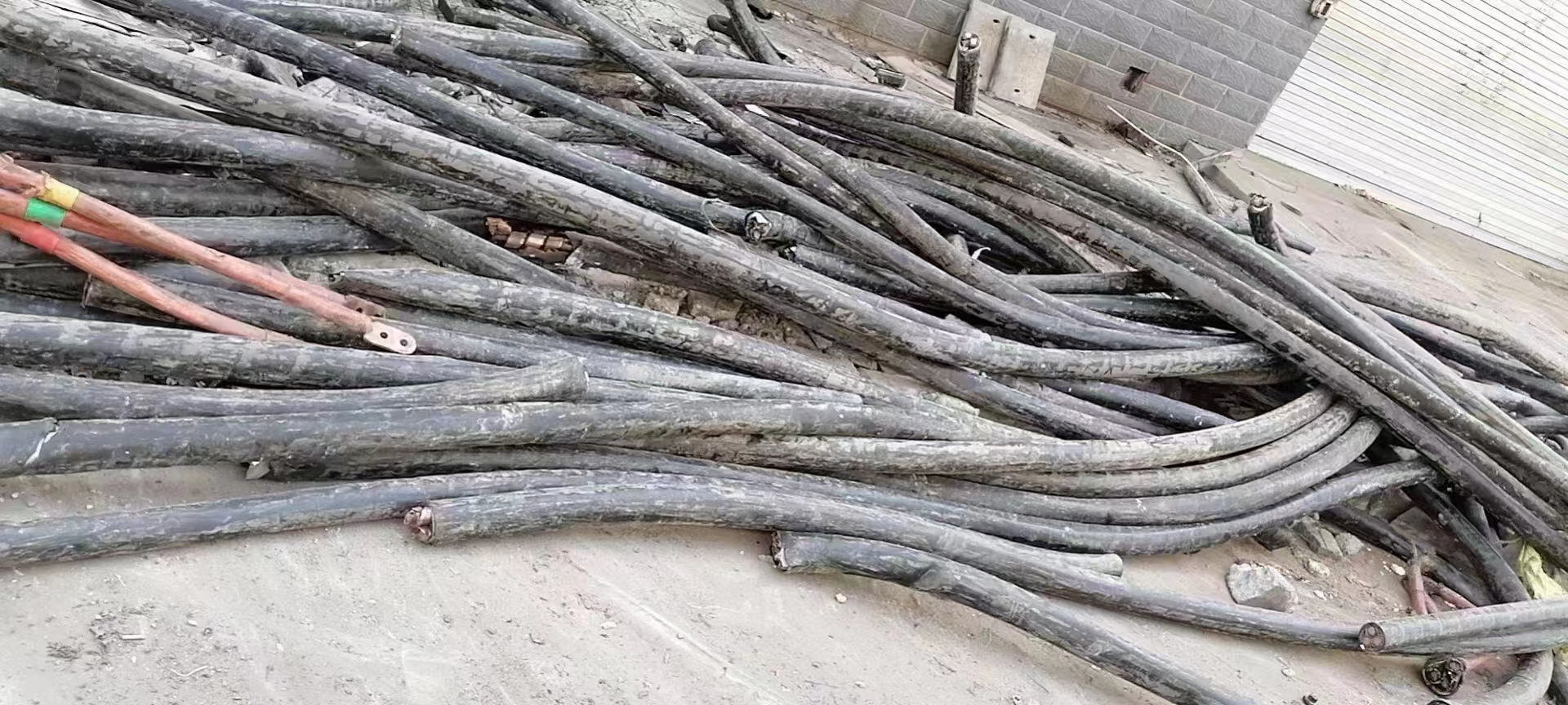 西安蓝田县电缆回收多少钱一米，西安蓝田县铝电缆怎么回收，西安蓝田县电缆回收价格图片