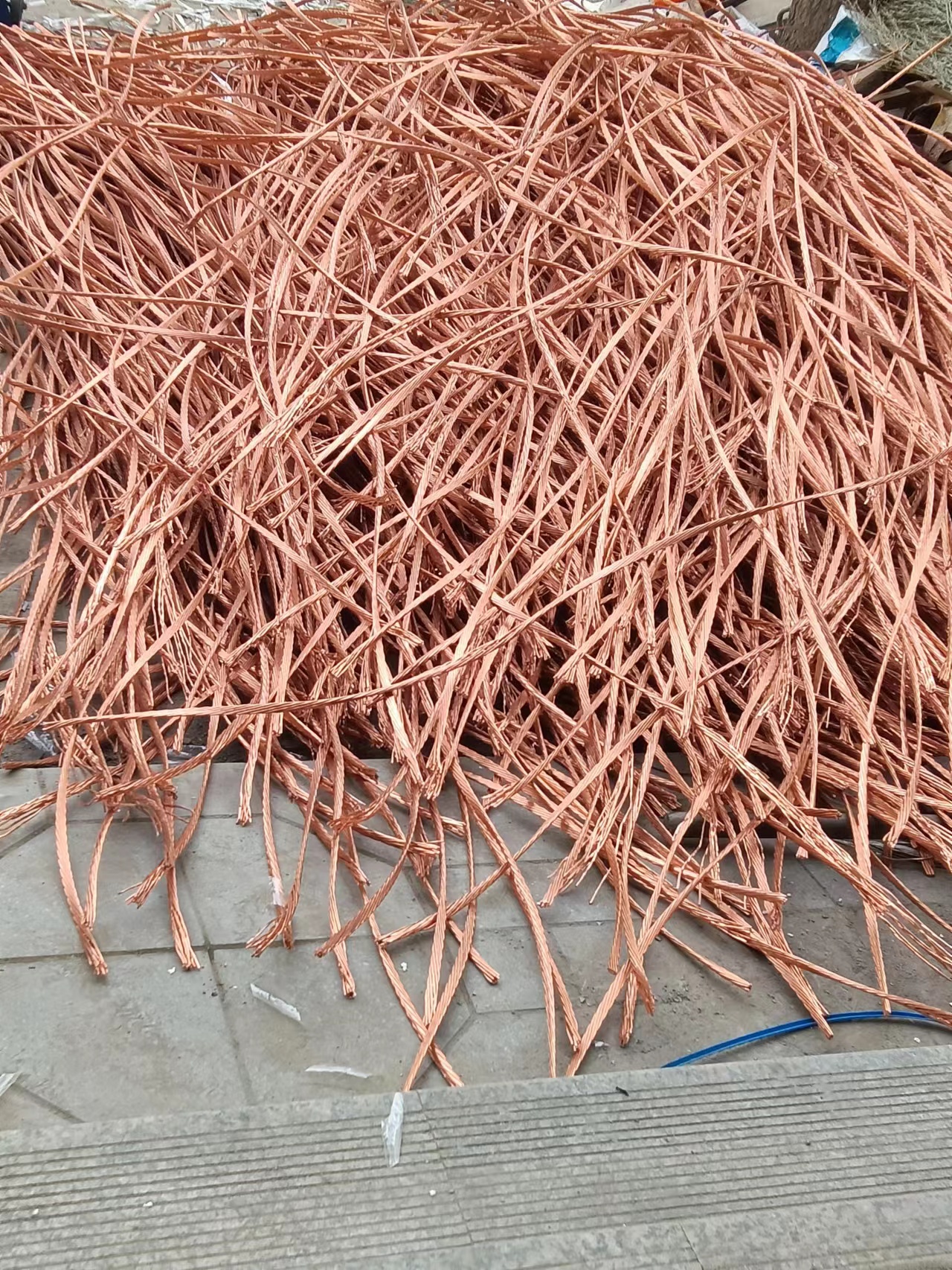 湖南株洲市电线电缆回收价格 ，废旧电线电缆回收价格，钢芯铝绞线回收价格。图片