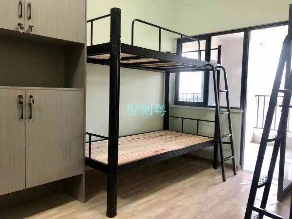 广州市出租房用木板单层床冷扎铁板床单人铁架床工厂图片