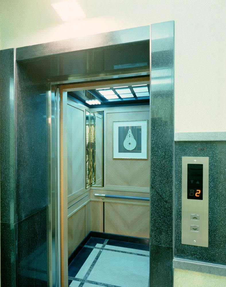 黄岛家用别墅二三层室内外观光电梯家庭液压曳引升降机图片
