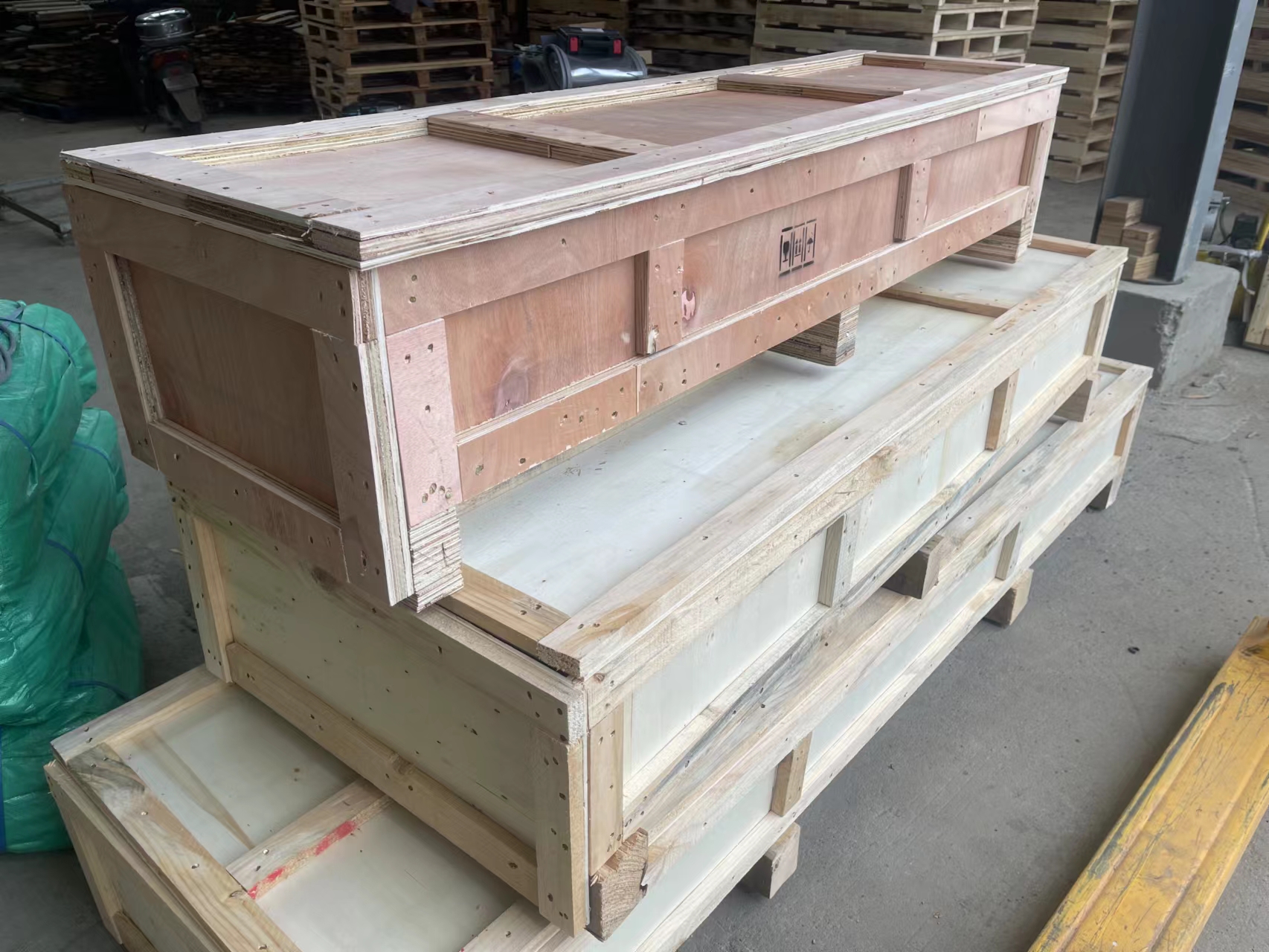 包装木箱价格    包装木箱多少钱   包装木箱厂家销售   包装木箱现货供应