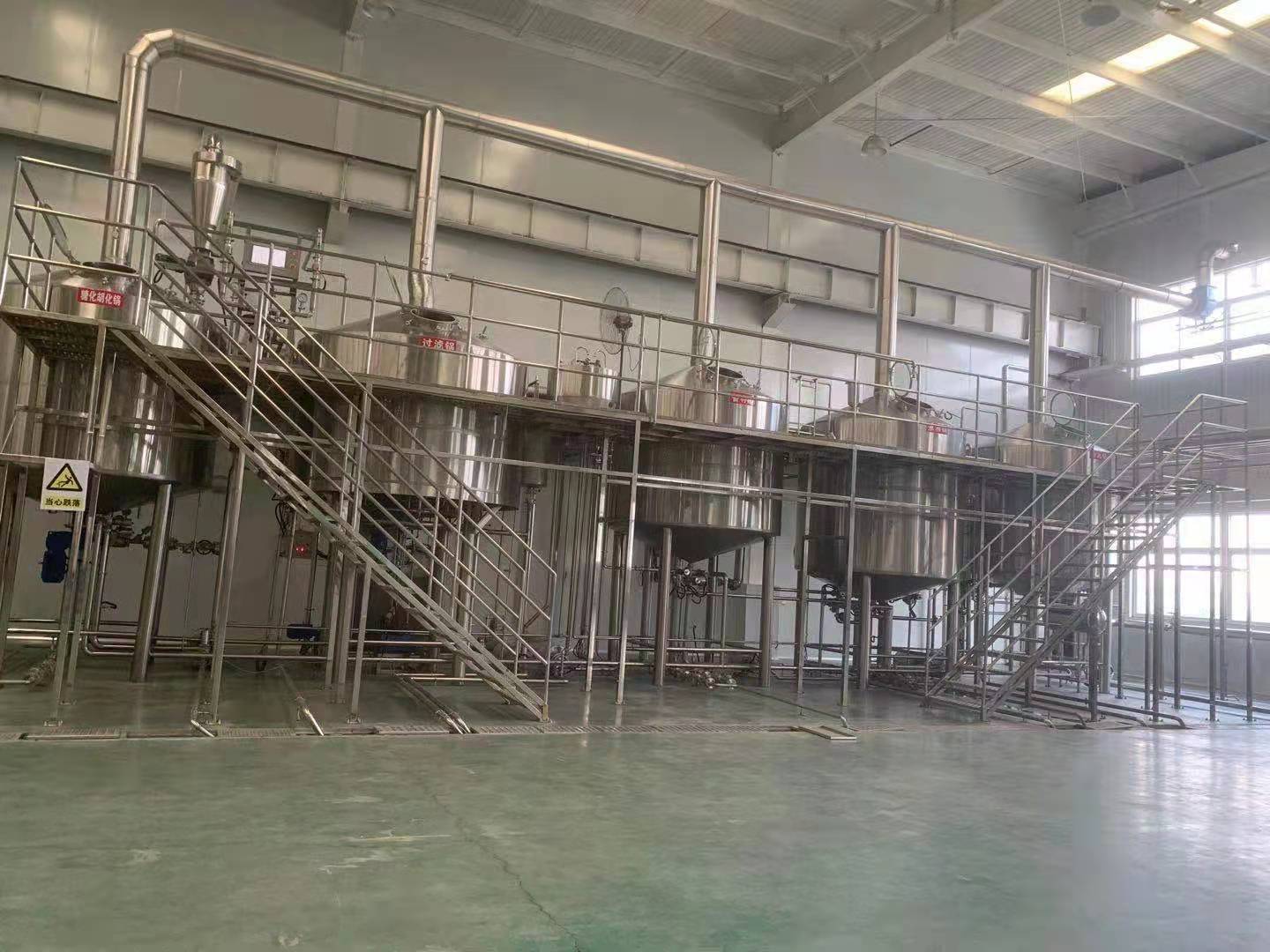 沧州市酿酒设备厂家厂家贵州酿酒设备厂家制造大型精酿酒厂酿造设备