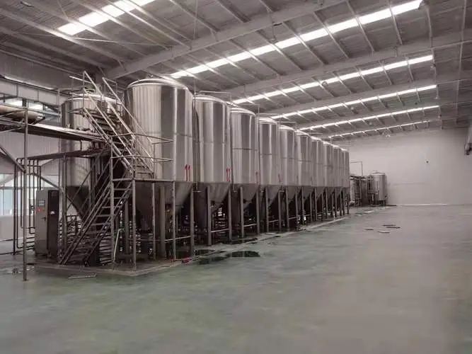 供应河南2000升啤酒酿酒设备厂家5000升自酿啤酒设备生产厂图片