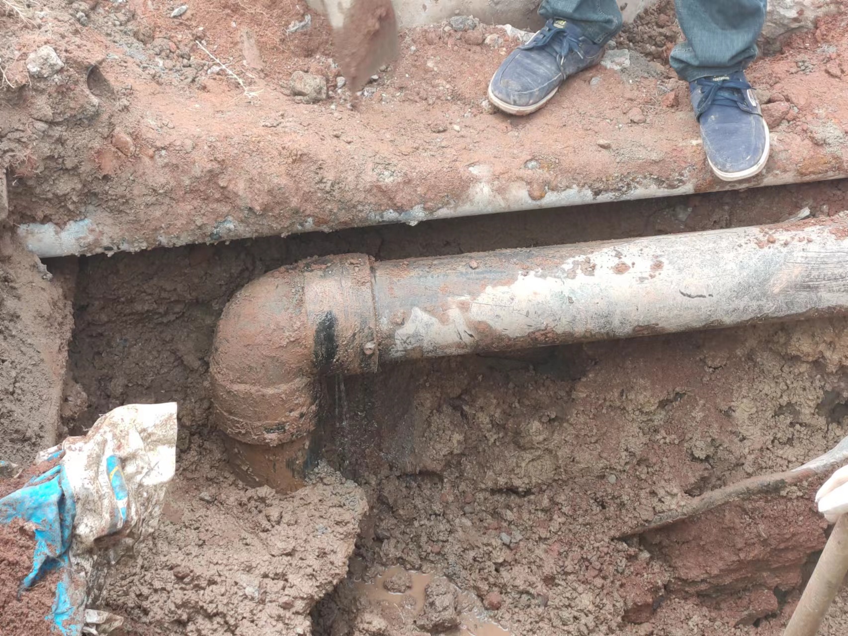 东莞埋地PE自来水管漏水检测、消防铁管漏水检测图片